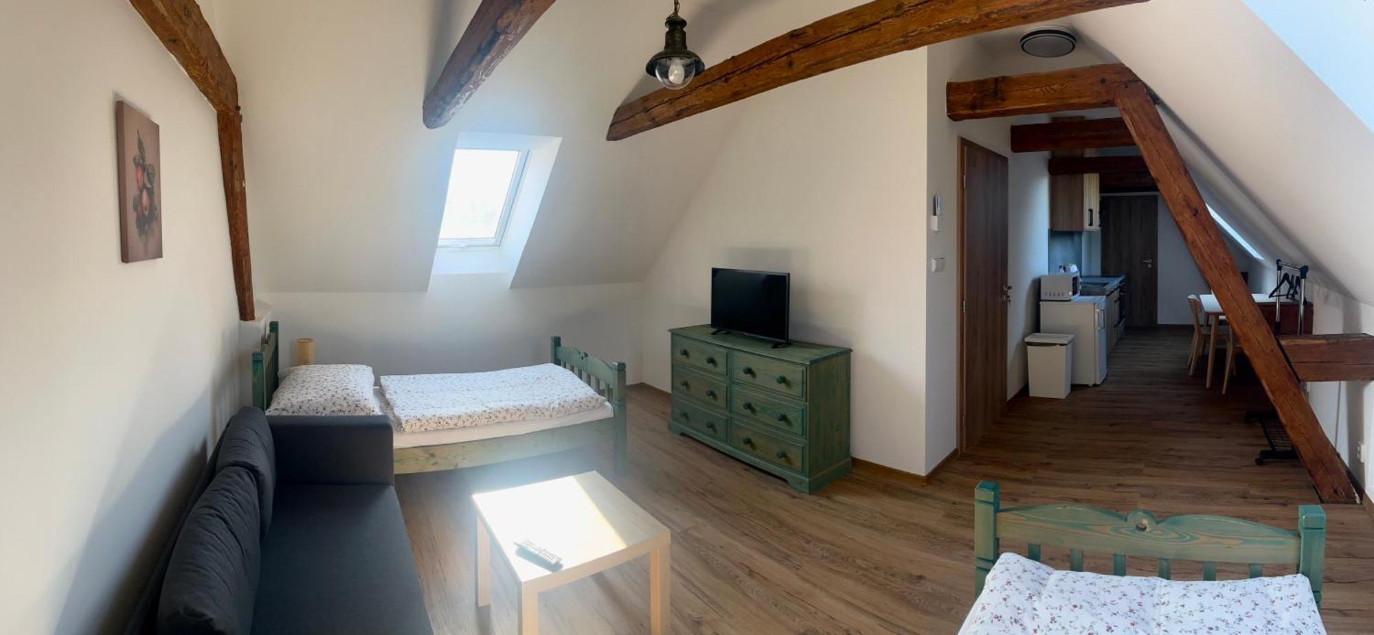 Apartmany Statek Bezdedice Hostomice Eksteriør bilde